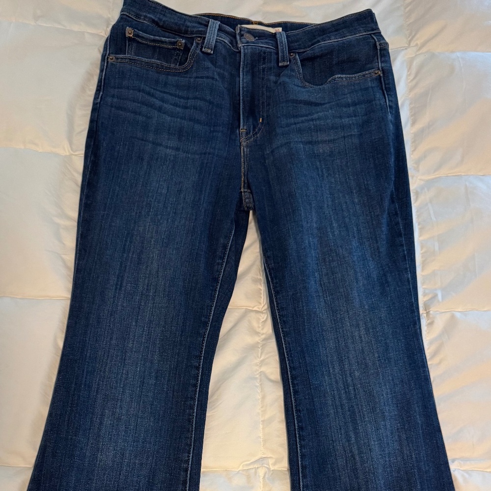 Levi’s 726 Flare, High-Rise, Medium wash, Size 30